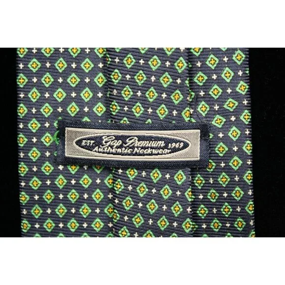 4 Men's Silk Ties, Assorted Brands - Picture 7 of 11